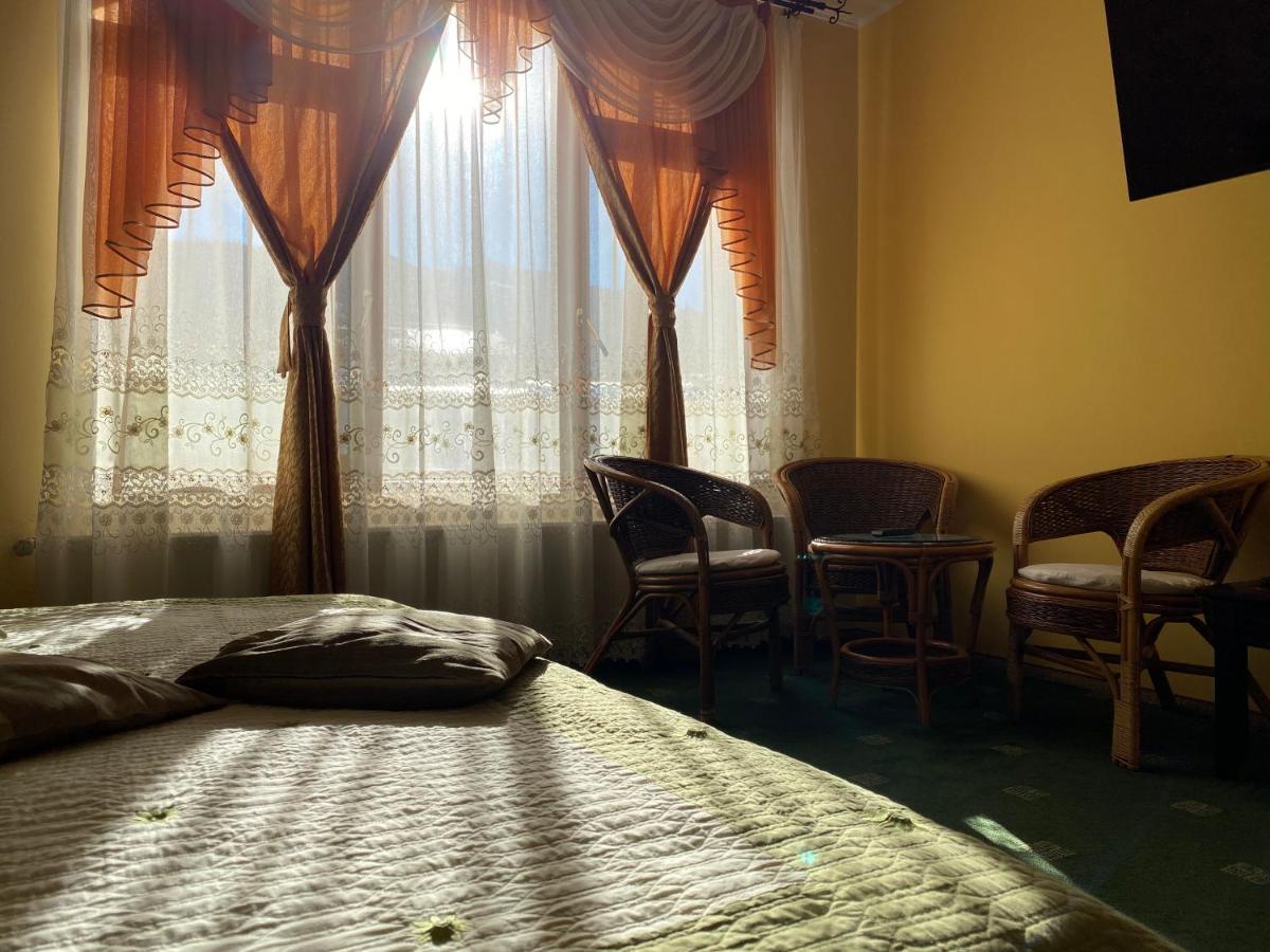 Pensiunea Crocus - Sauna & Billiard Пояна-Брашов Экстерьер фото