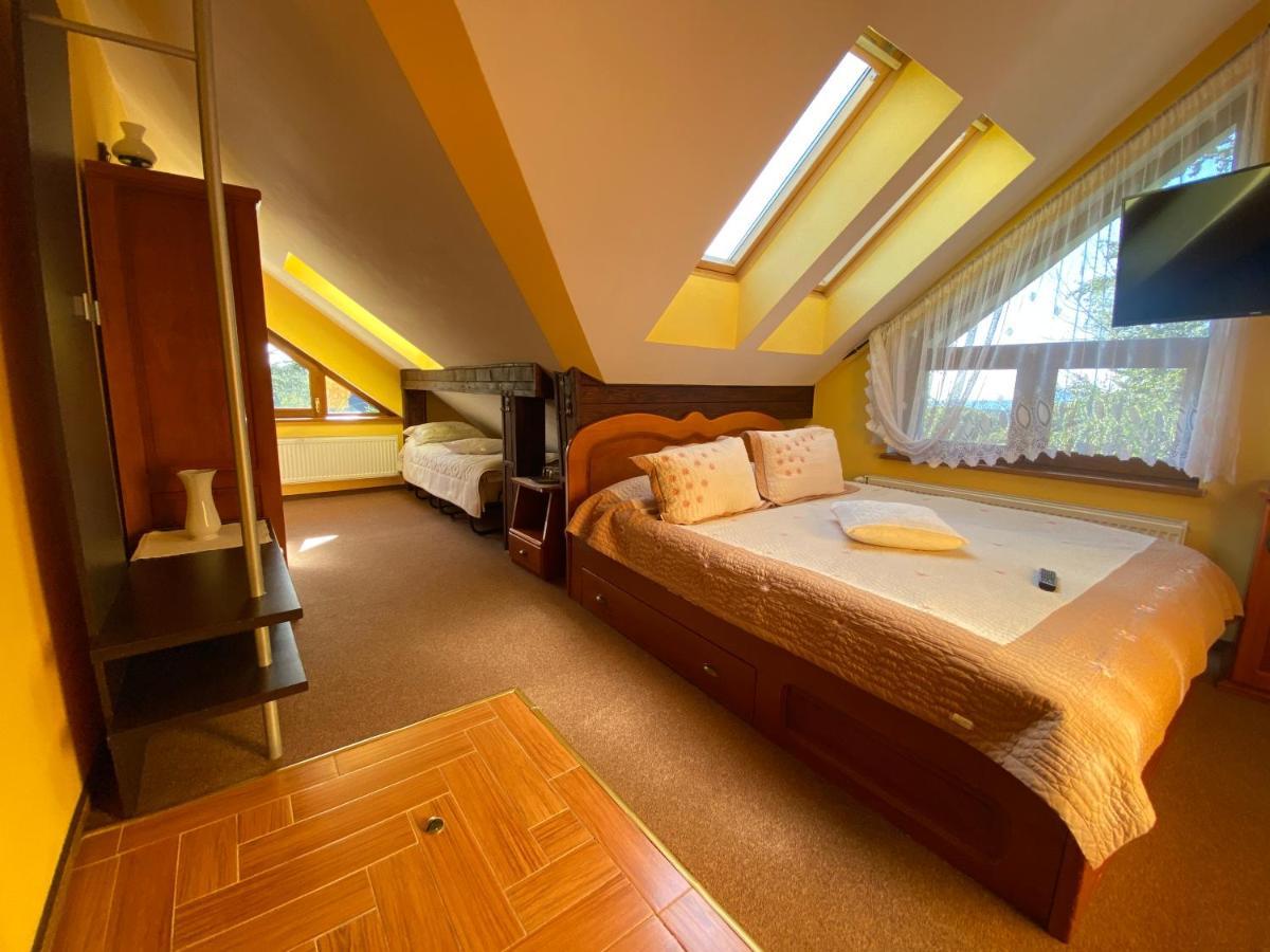 Pensiunea Crocus - Sauna & Billiard Пояна-Брашов Экстерьер фото